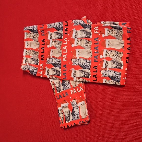 Kittens wearing Santa hats Fa la la Holiday Christmas leggings M/L Capelli EUC - Picture 6 of 7